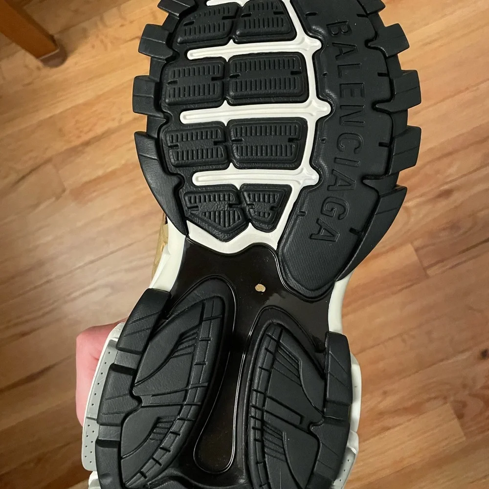 Balenciaga sneakers - Picture 5 of 6